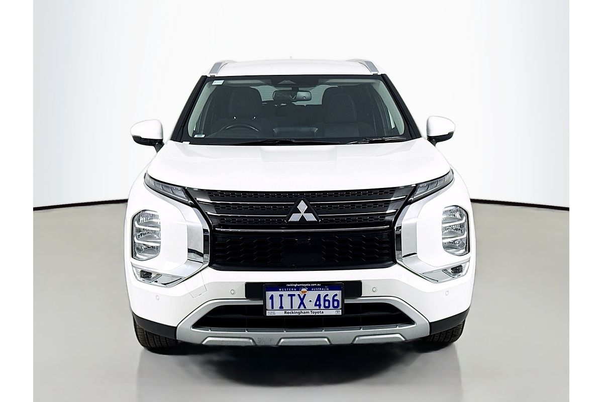 2024 Mitsubishi Outlander LS ZM