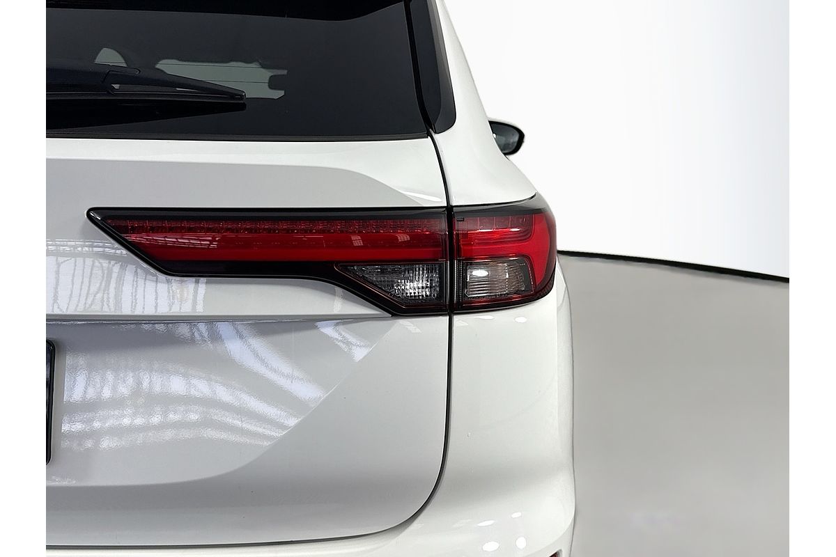 2024 Mitsubishi Outlander LS ZM