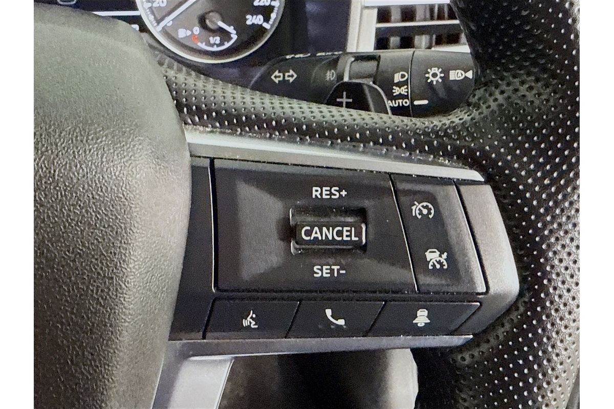 2024 Mitsubishi Outlander LS ZM