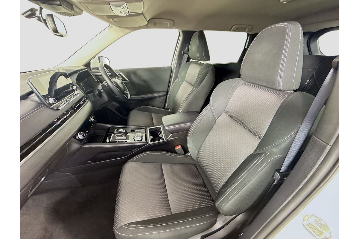 2024 Mitsubishi Outlander LS ZM