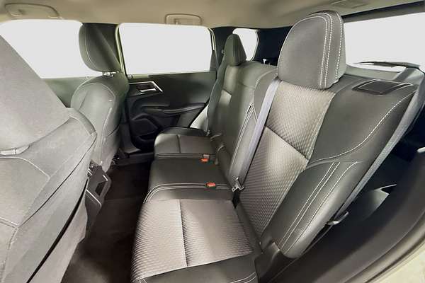 2024 Mitsubishi Outlander LS ZM