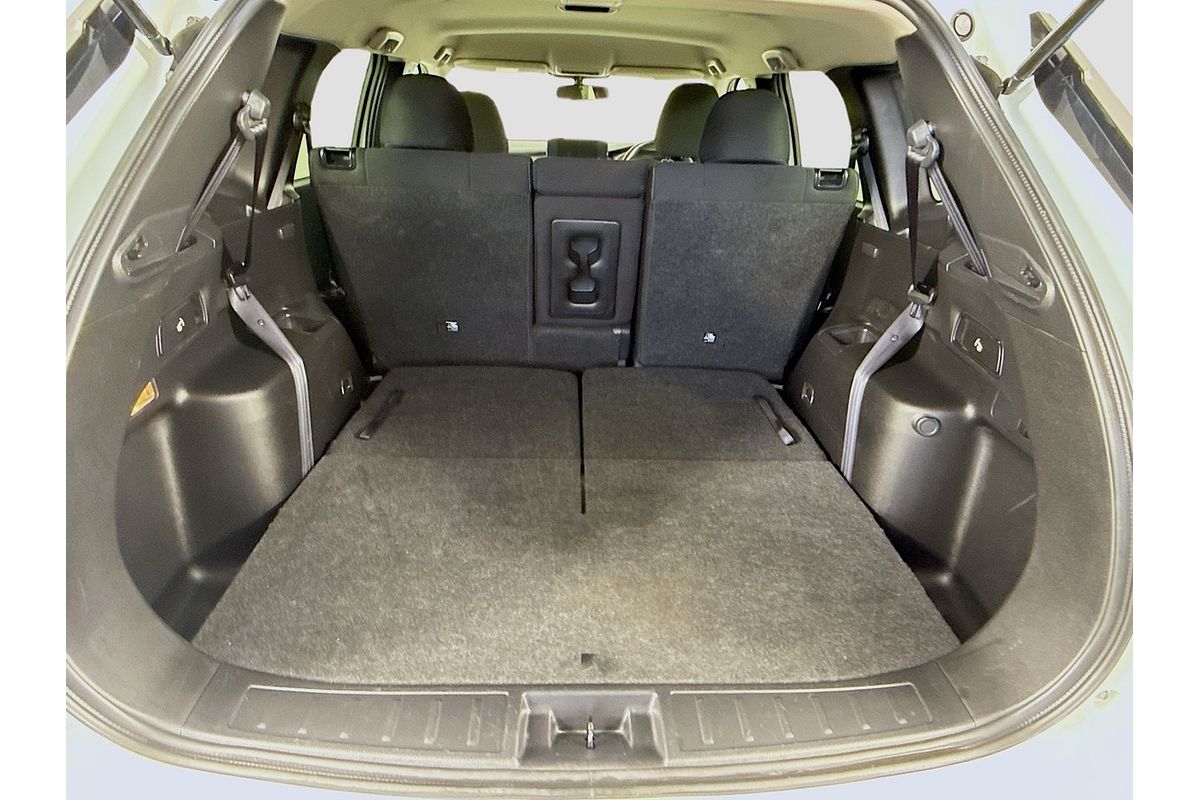 2024 Mitsubishi Outlander LS ZM