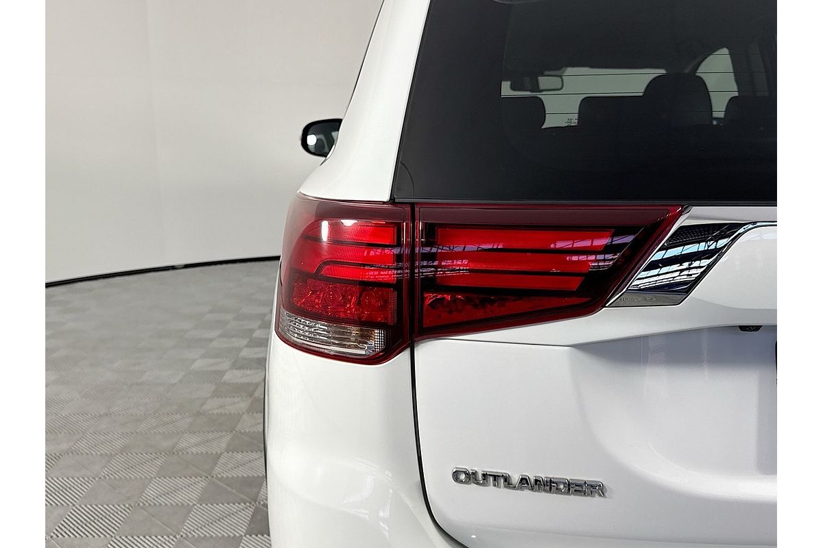2020 Mitsubishi Outlander LS ZL