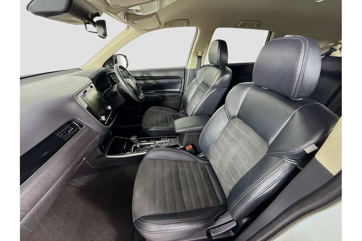 2020 Mitsubishi Outlander LS ZL