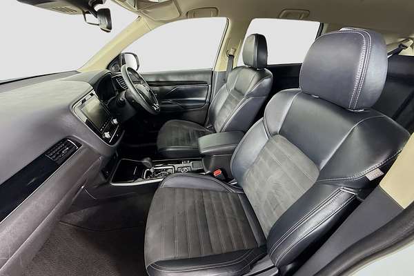 2020 Mitsubishi Outlander LS ZL