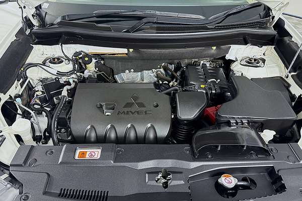 2020 Mitsubishi Outlander LS ZL