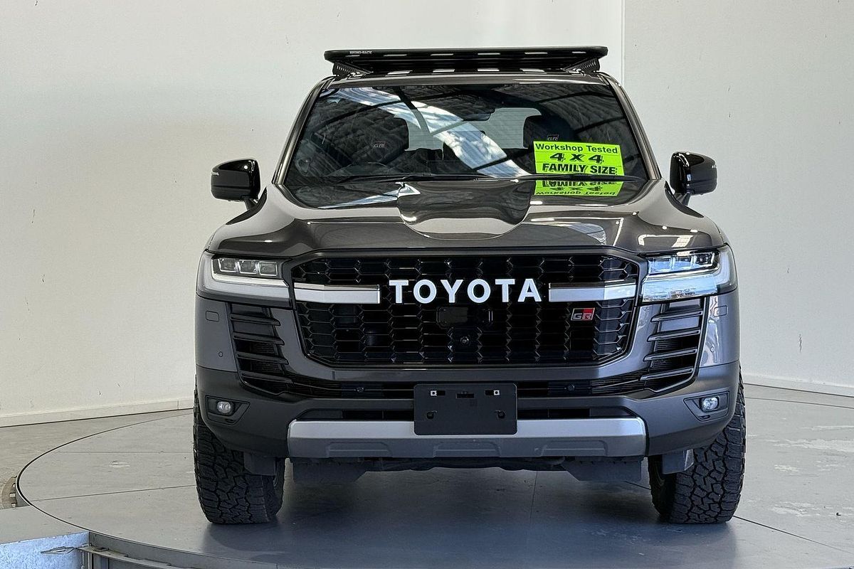 2023 Toyota Landcruiser GR Sport FJA300R