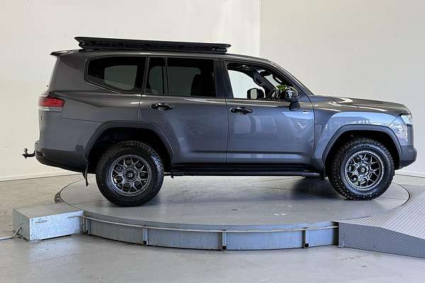 2023 Toyota Landcruiser GR Sport FJA300R