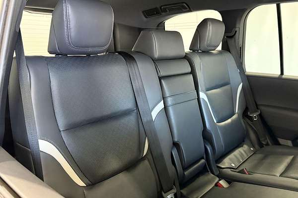 2023 Toyota Landcruiser GR Sport FJA300R