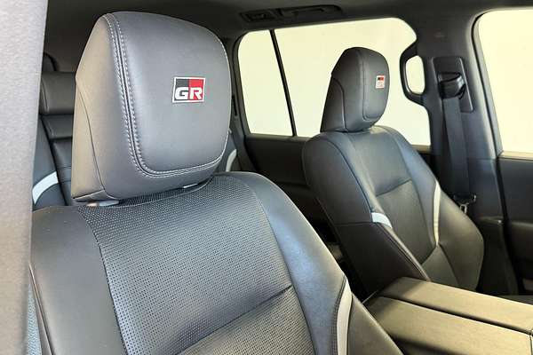 2023 Toyota Landcruiser GR Sport FJA300R