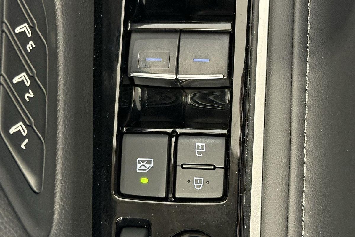 2023 Toyota Landcruiser GR Sport FJA300R