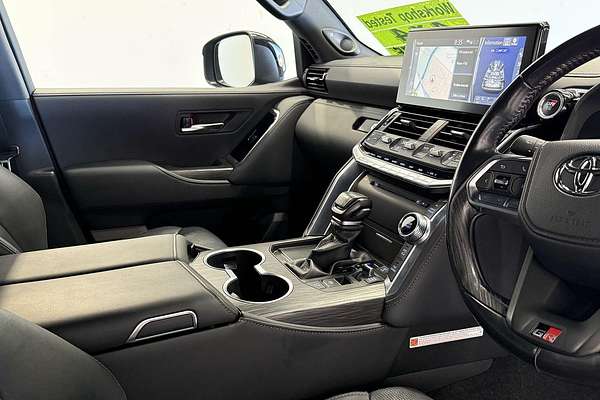 2023 Toyota Landcruiser GR Sport FJA300R