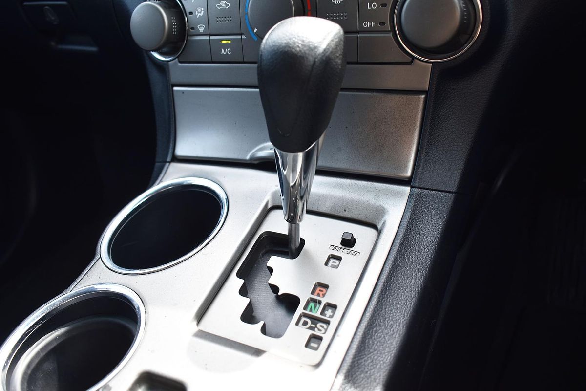 2010 Toyota Kluger KX-R GSU40R