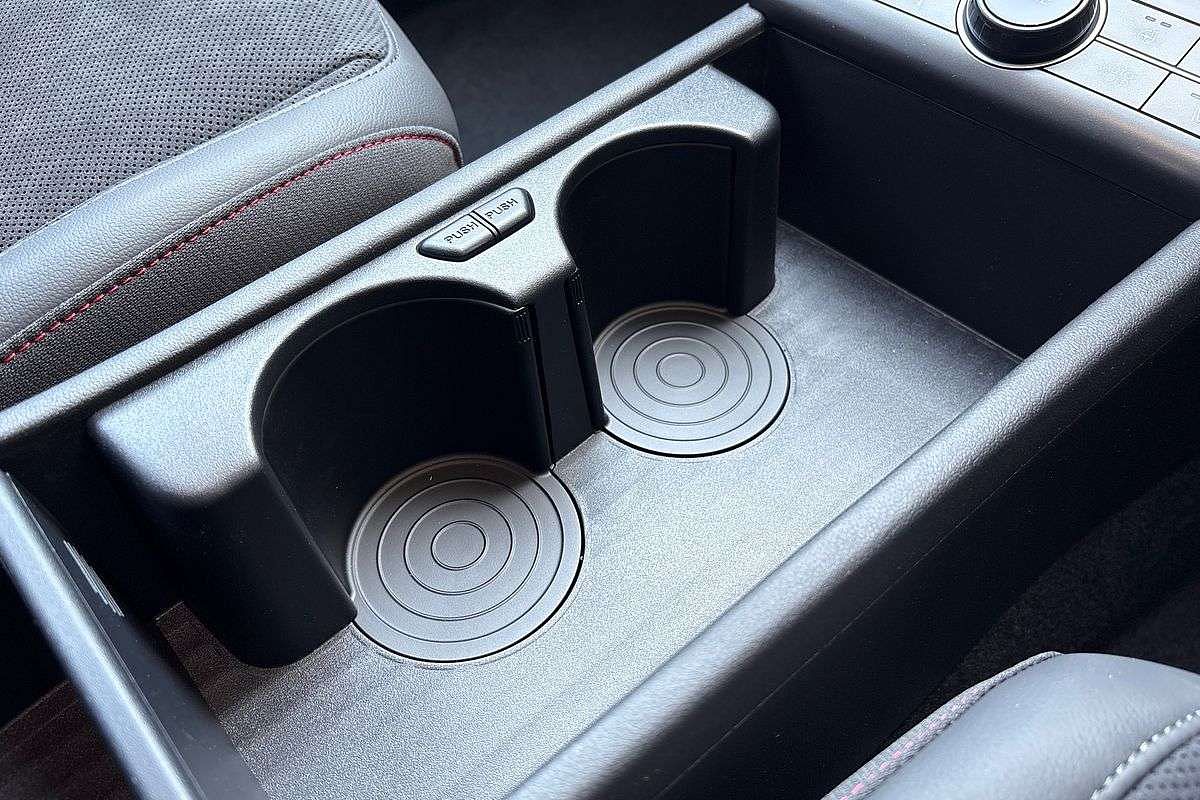 2025 Hyundai Kona Premium N Line SX2.V3