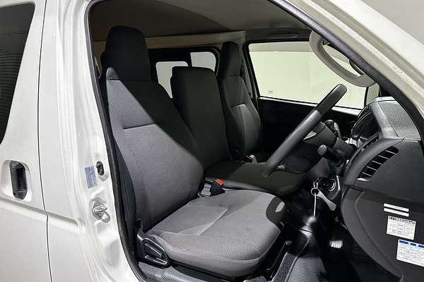 2020 Toyota Hiace GDH201V