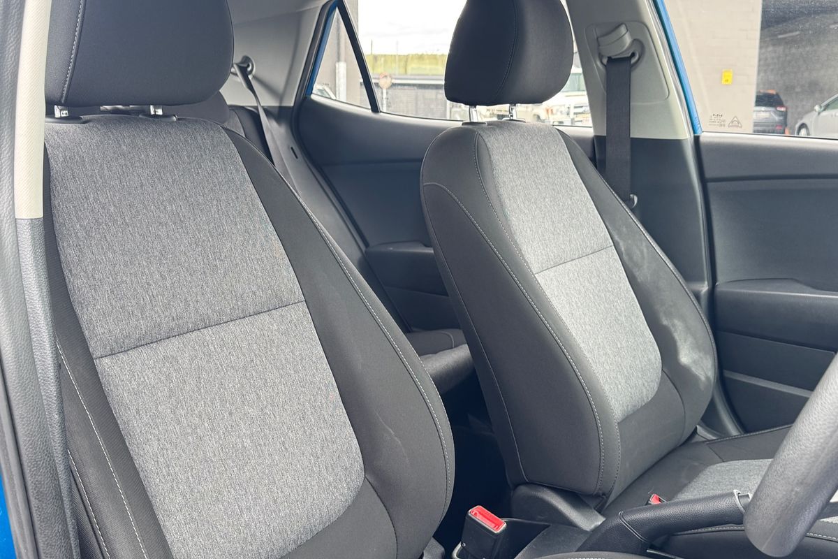 2022 Kia Stonic S YB