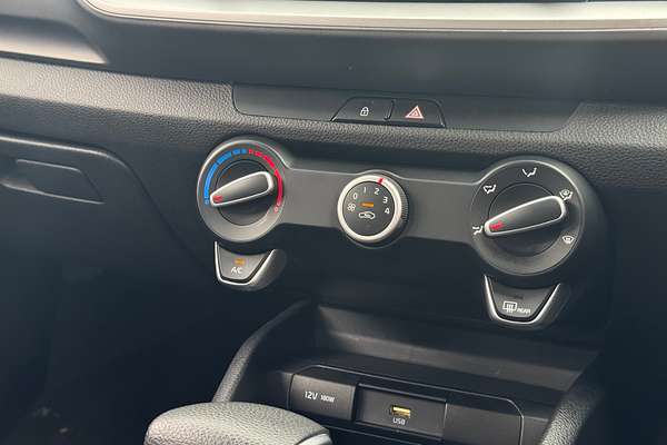 2022 Kia Stonic S YB