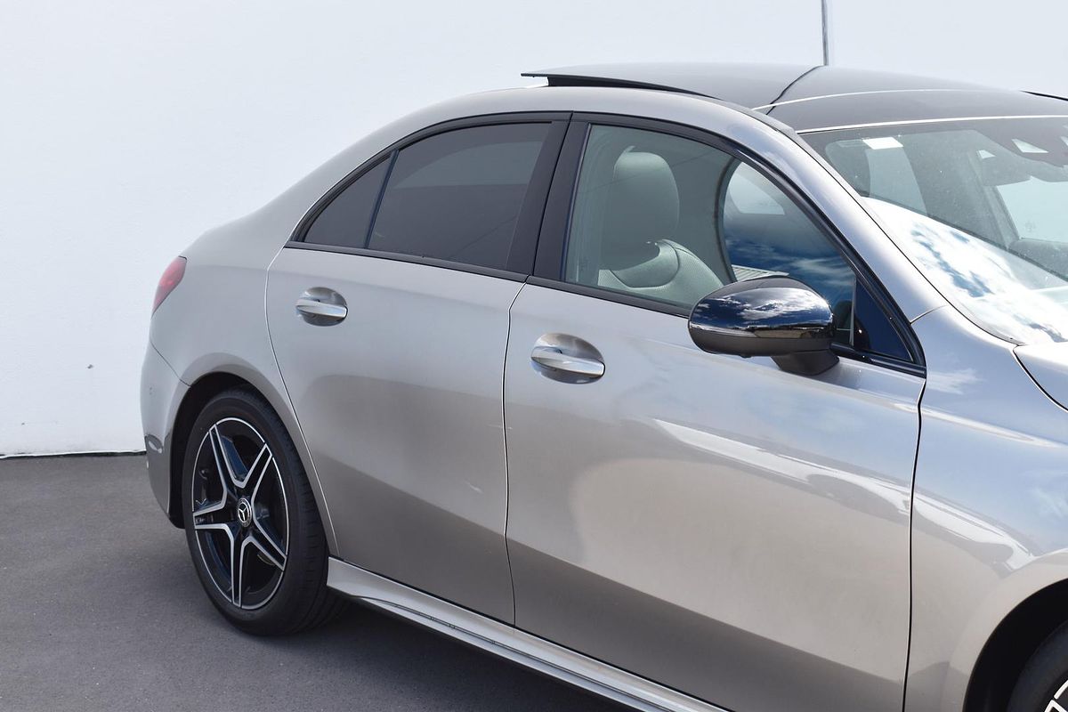 2019 Mercedes-Benz A-Class A200 V177