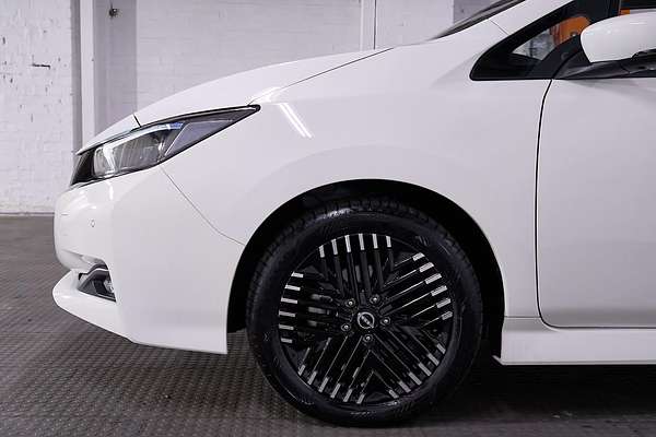 2023 Nissan LEAF ZE1