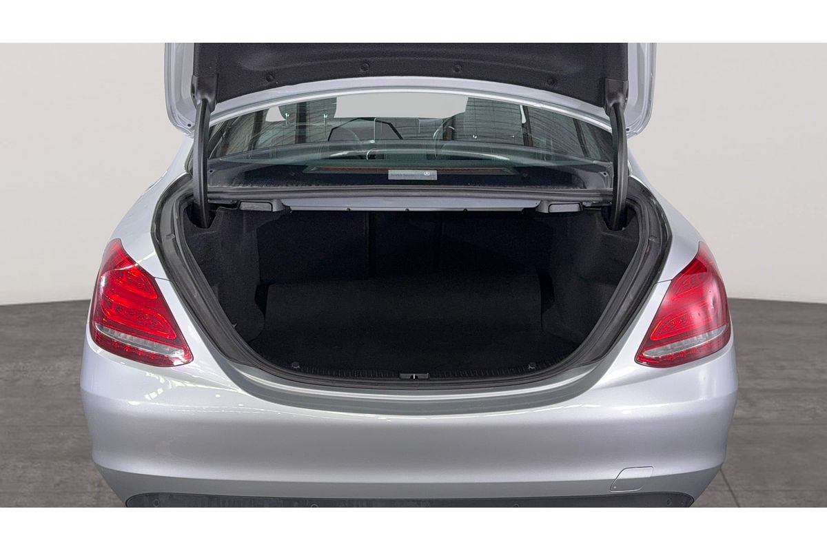 2018 Mercedes-Benz C-Class C200 W205