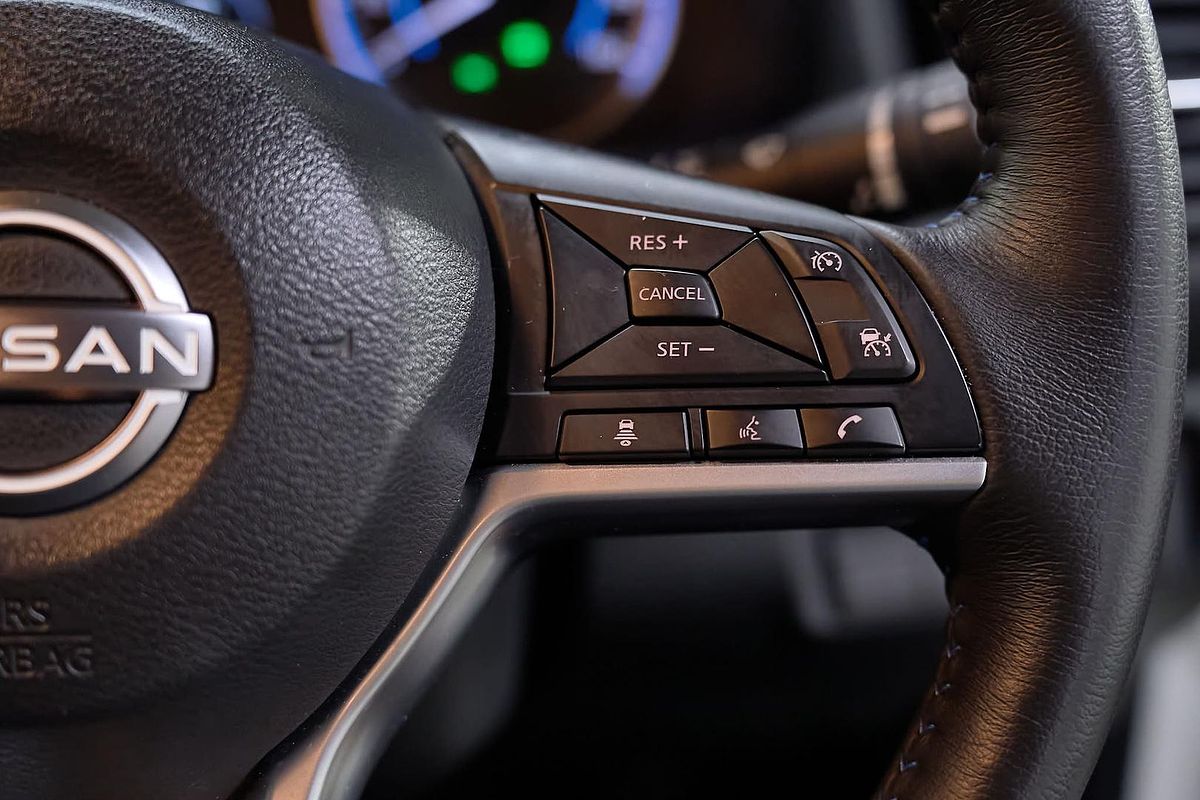 2023 Nissan LEAF ZE1