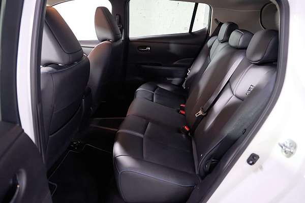 2023 Nissan LEAF ZE1