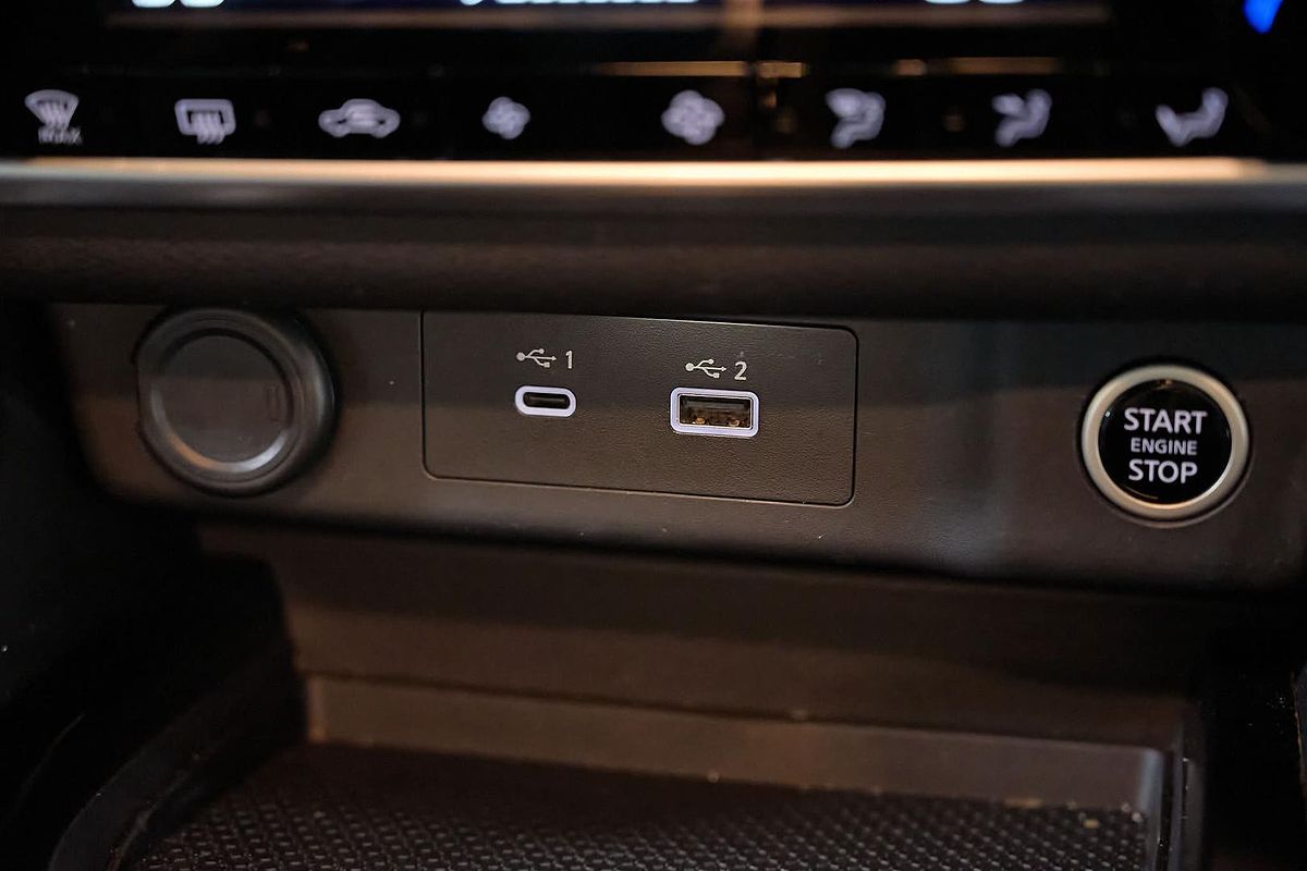 2024 Nissan X-TRAIL ST-L T33