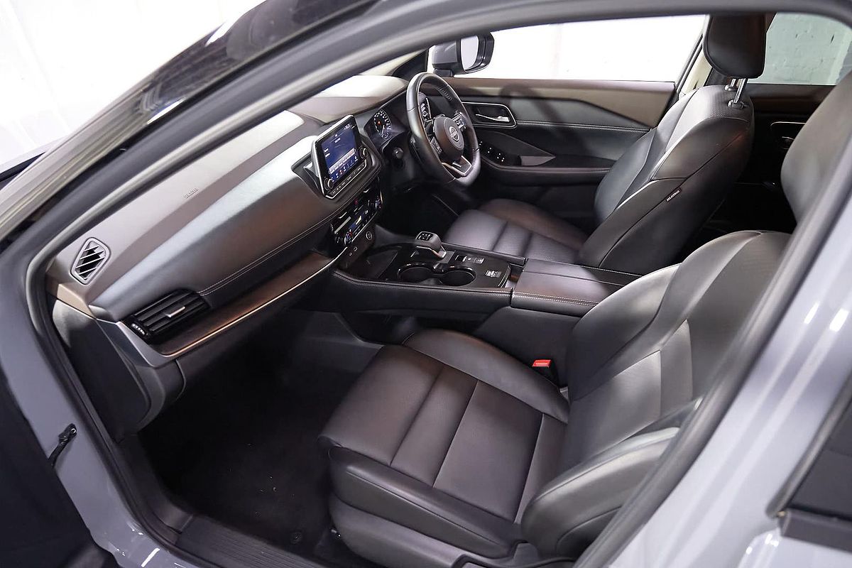 2024 Nissan X-TRAIL ST-L T33