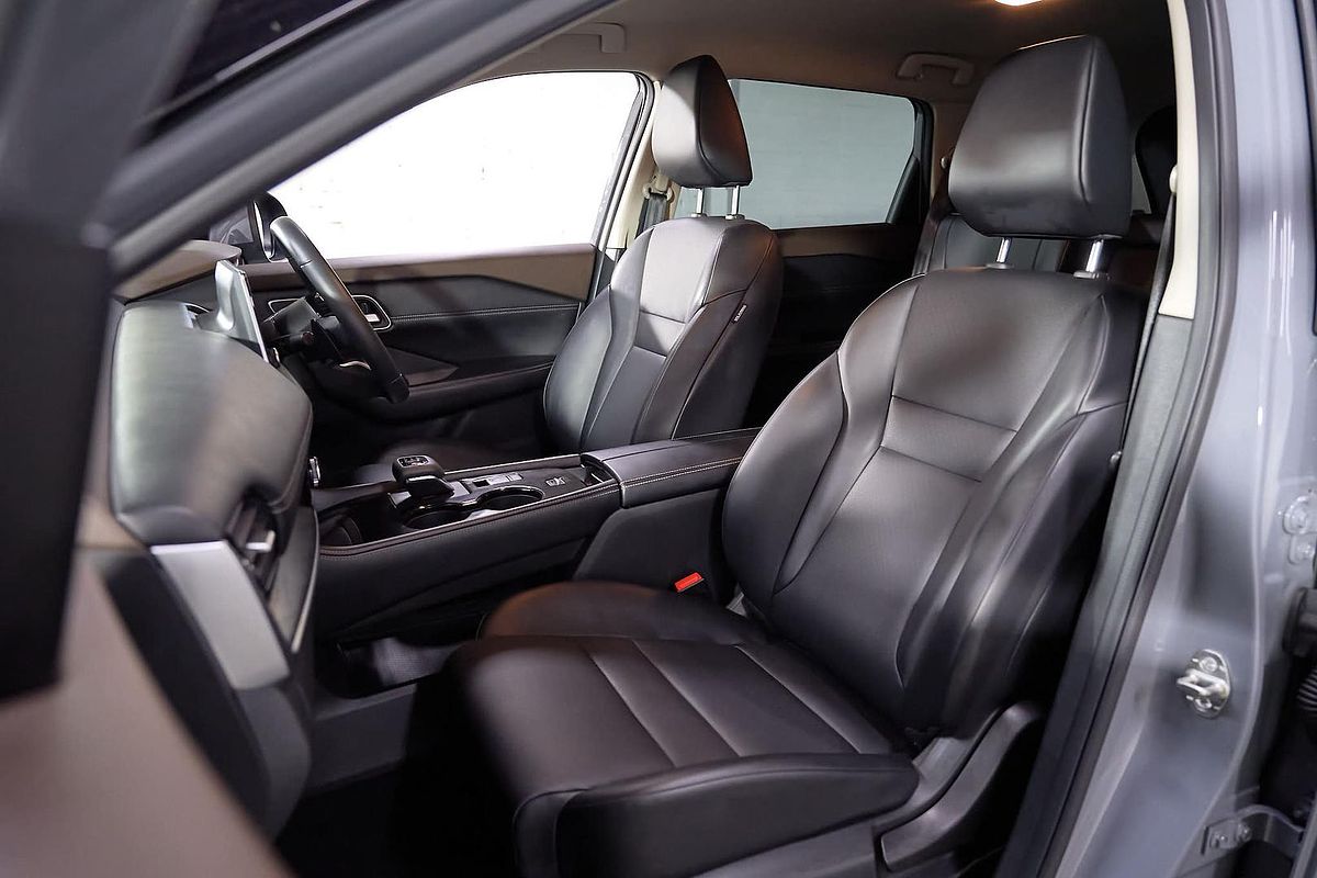 2024 Nissan X-TRAIL ST-L T33