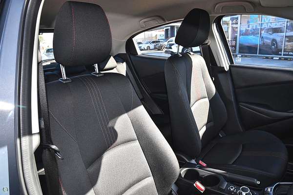 2025 Mazda 2 G15 Evolve DJ Series