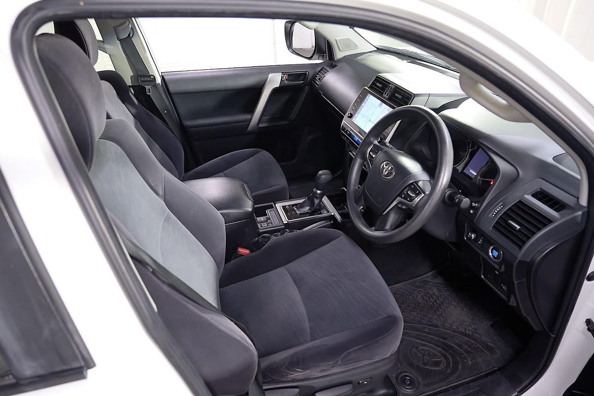 2022 Toyota Landcruiser Prado GX GDJ150R