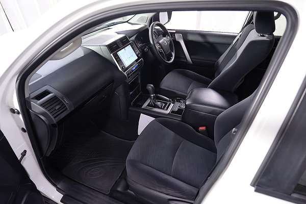 2022 Toyota Landcruiser Prado GX GDJ150R