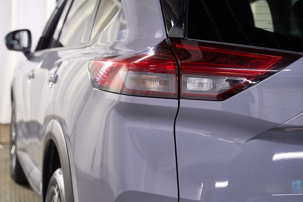 2024 Nissan X-TRAIL ST-L T33