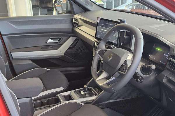 2025 Renault Duster Techno X1311