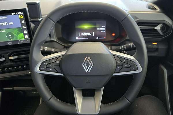 2025 Renault Duster Techno X1311