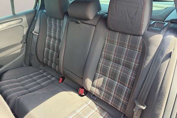 2013 Volkswagen GOLF