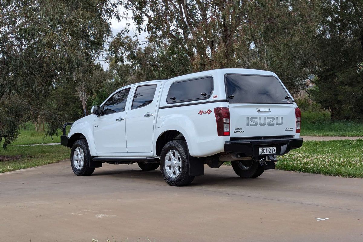 2017 Isuzu D-MAX LS-M  4X4