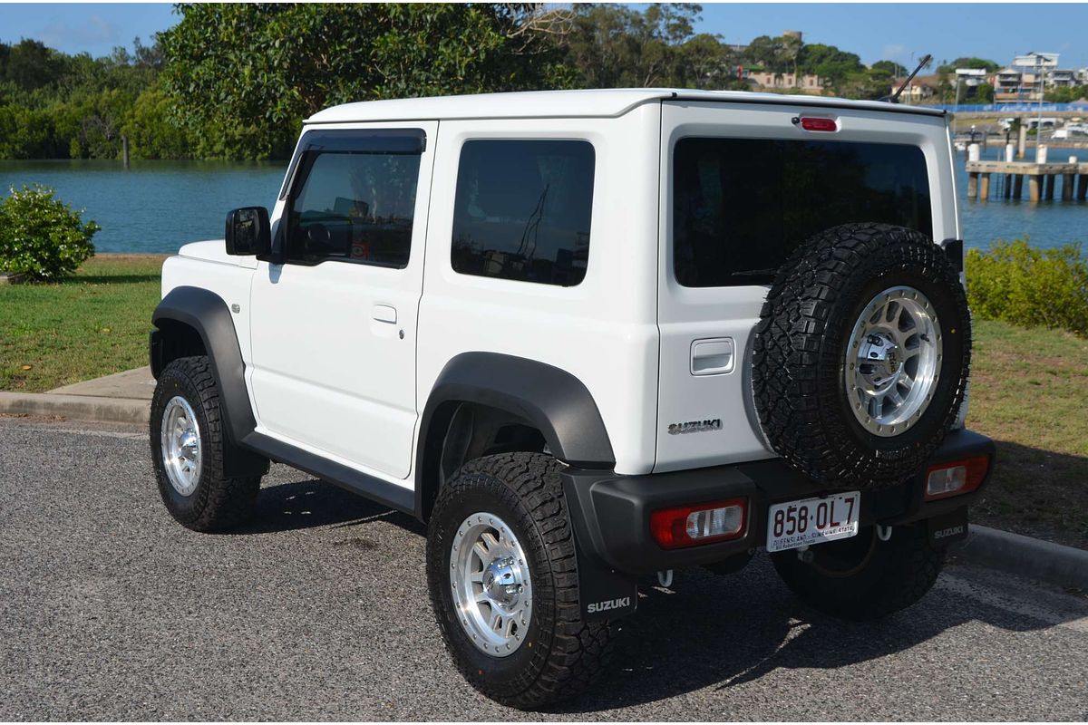 2022 Suzuki Jimny GLX GJ