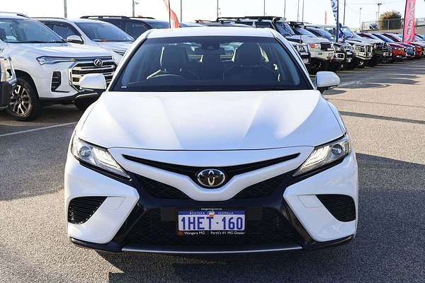 2018 Toyota Camry SX GSV70R