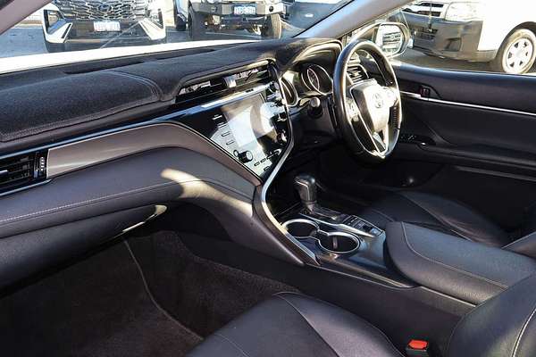 2018 Toyota Camry SX GSV70R