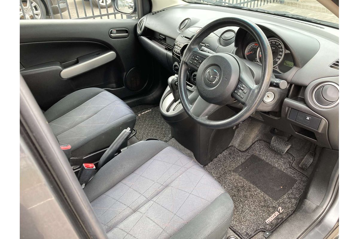 2013 Mazda 2 Neo Sport DE Series 2