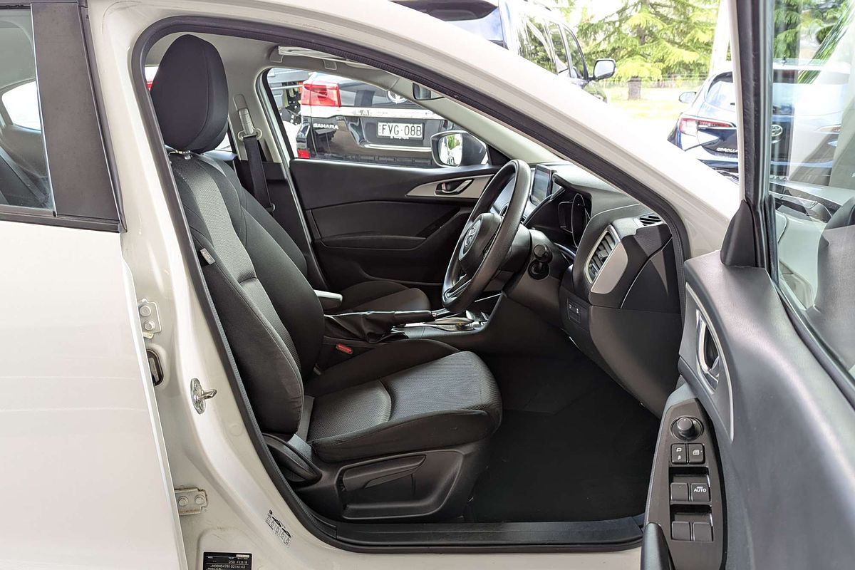 2018 Mazda 3 Neo Sport BN Series