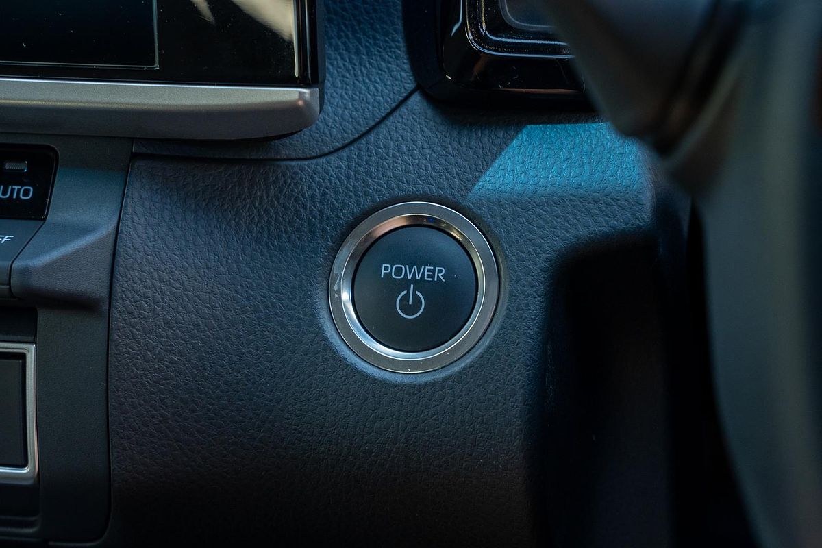 2025 Toyota Camry Ascent Sport AXVH80R