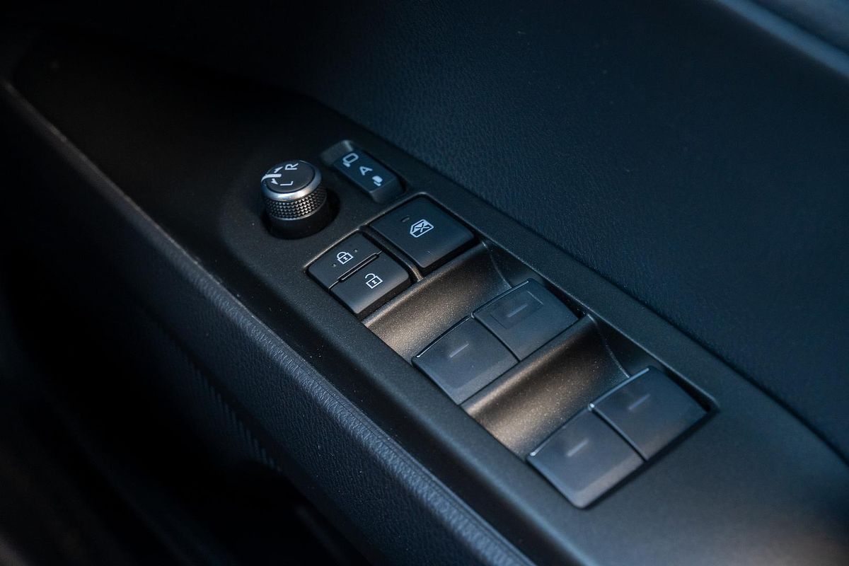 2025 Toyota Camry Ascent Sport AXVH80R