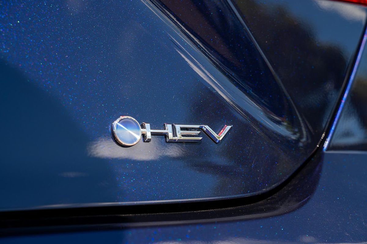 2025 Toyota Camry Ascent Sport AXVH80R