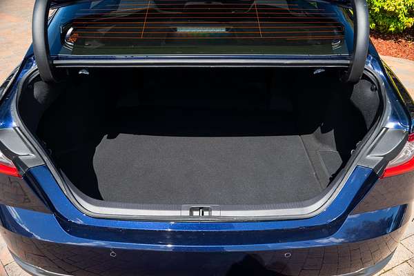 2025 Toyota Camry Ascent Sport AXVH80R