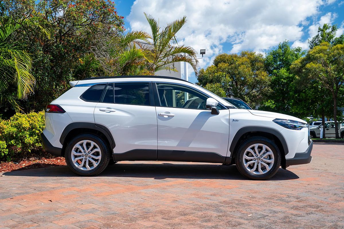 2024 Toyota Corolla Cross GXL MXGH10R