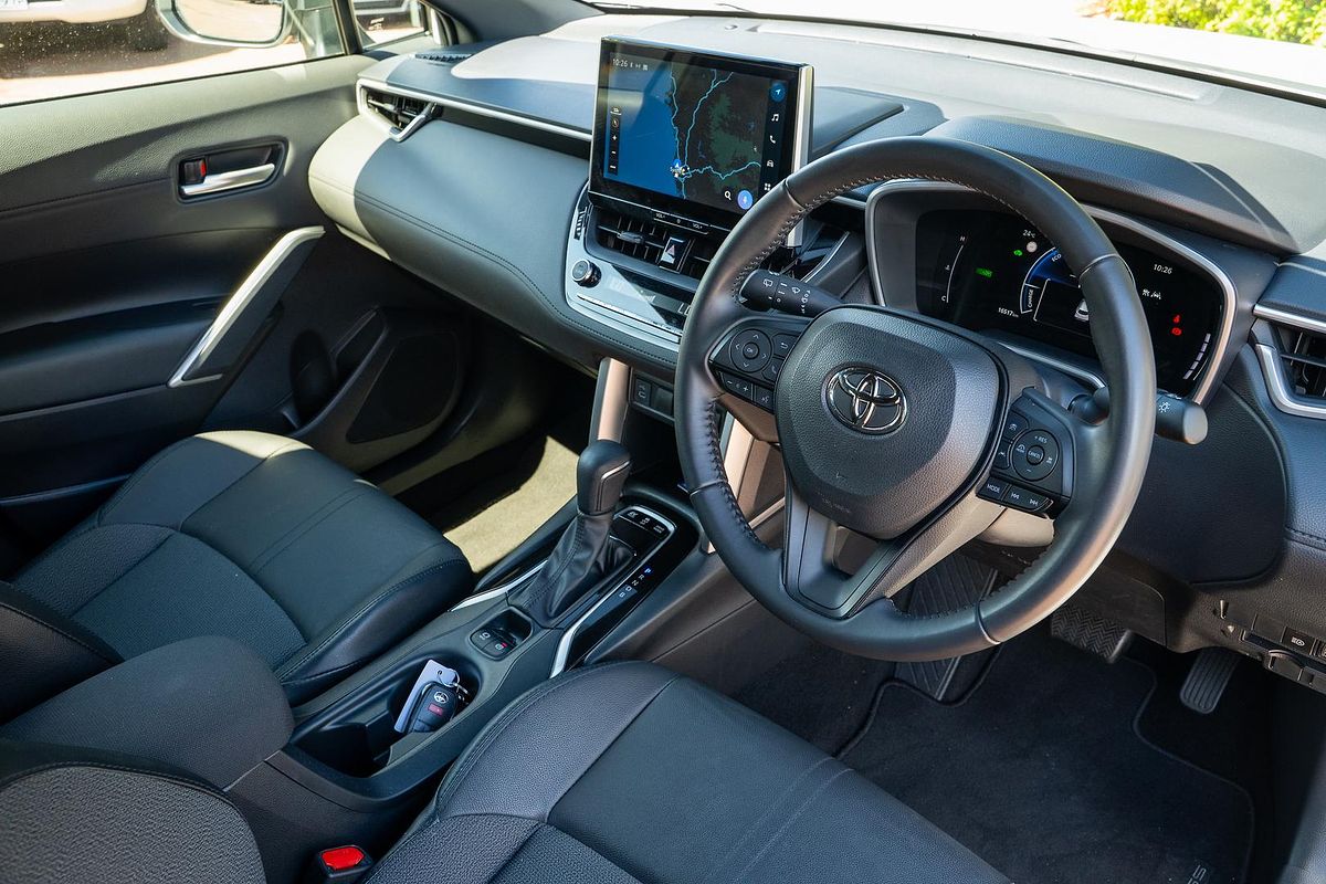 2024 Toyota Corolla Cross GXL MXGH10R