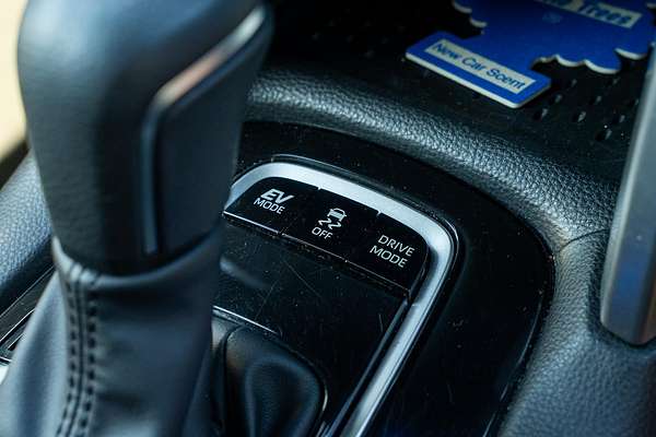 2024 Toyota Corolla Cross GXL MXGH10R