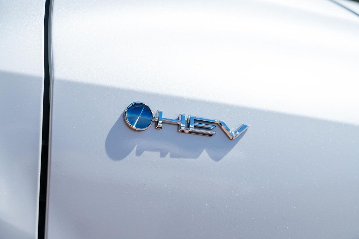 2024 Toyota Corolla Cross GXL MXGH10R